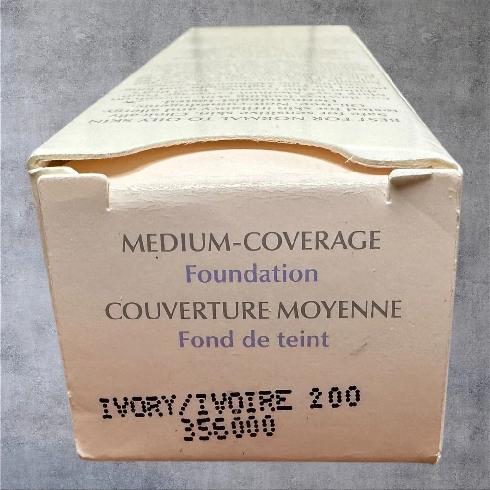 Mary Kay Medium Coverage Foundation Ivory 200 356000 1oz New Box Gray‎ Cap